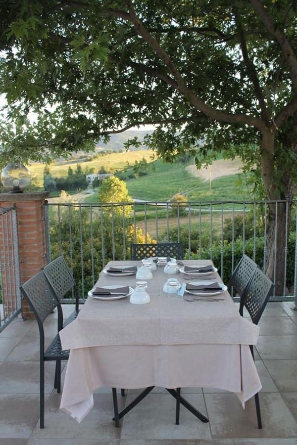 Agriturismo Il Colore Del Grano San Vittore  Екстериор снимка