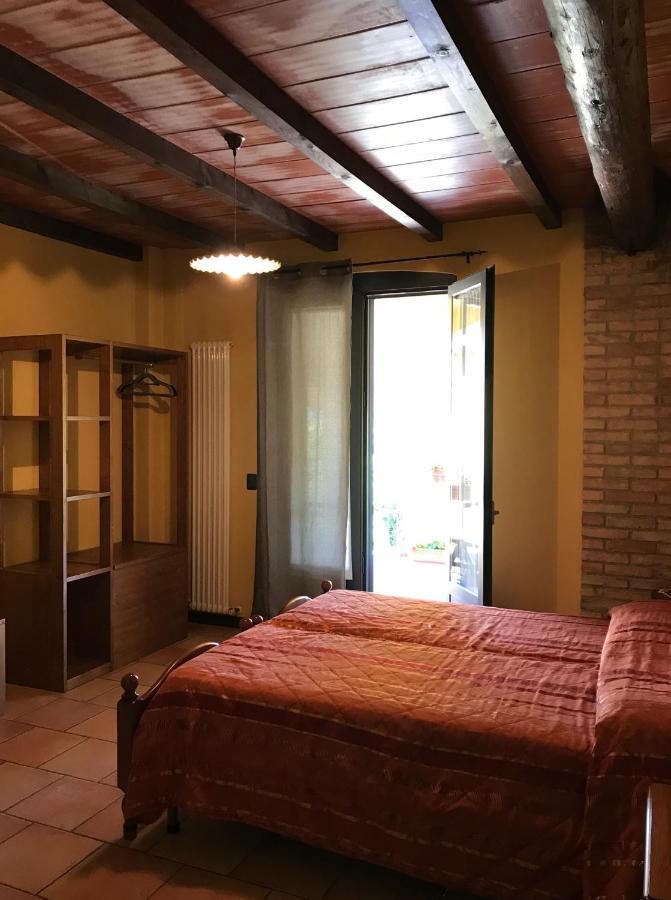 Agriturismo Il Colore Del Grano San Vittore  Екстериор снимка
